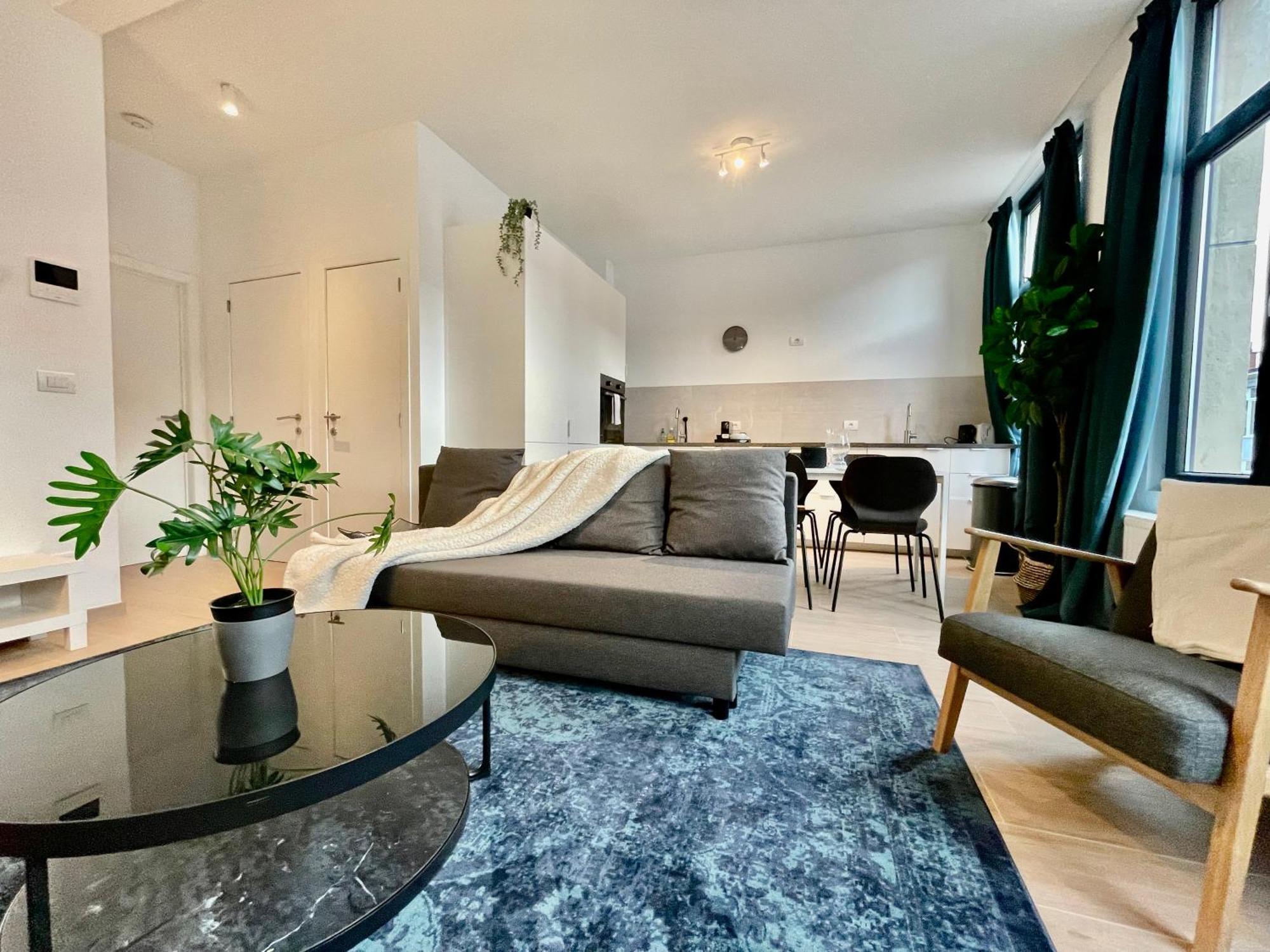 Oneluxstay Near Fashion District 안트베르펜 외부 사진